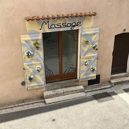 Le Rocher Apartment *